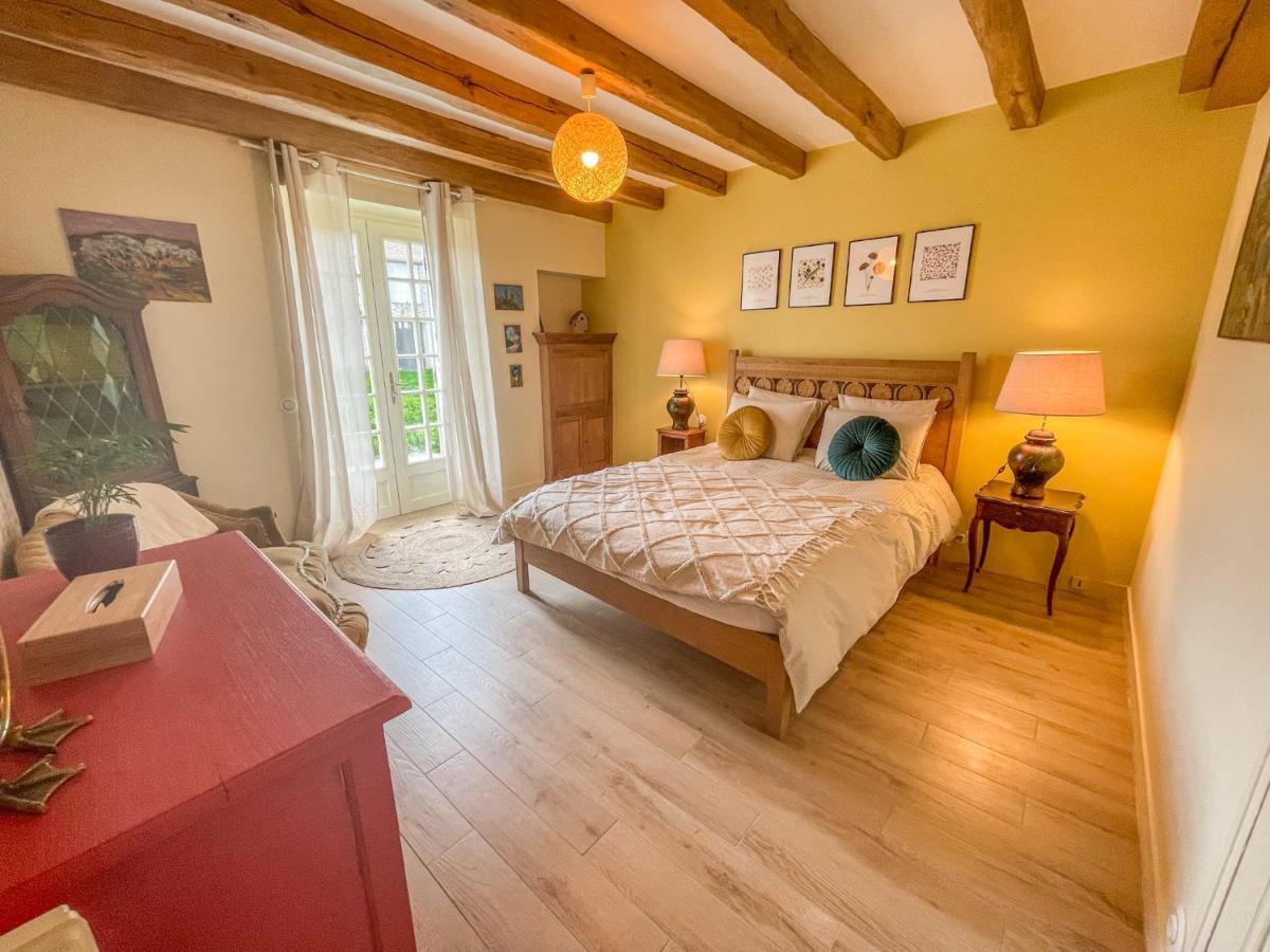 Le Gite De Gaia Otel Villemer  Dış mekan fotoğraf