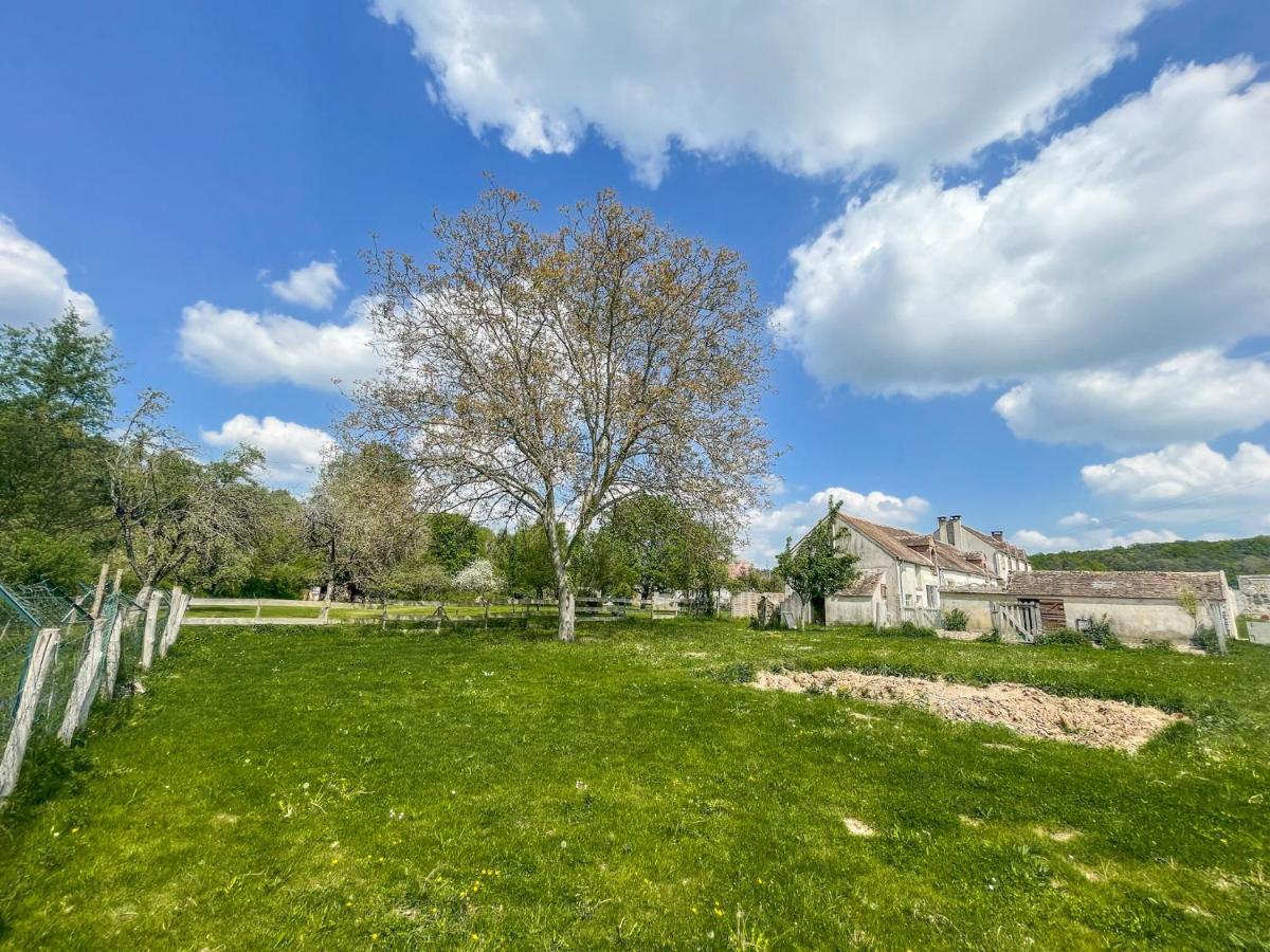 Le Gite De Gaia Otel Villemer  Dış mekan fotoğraf